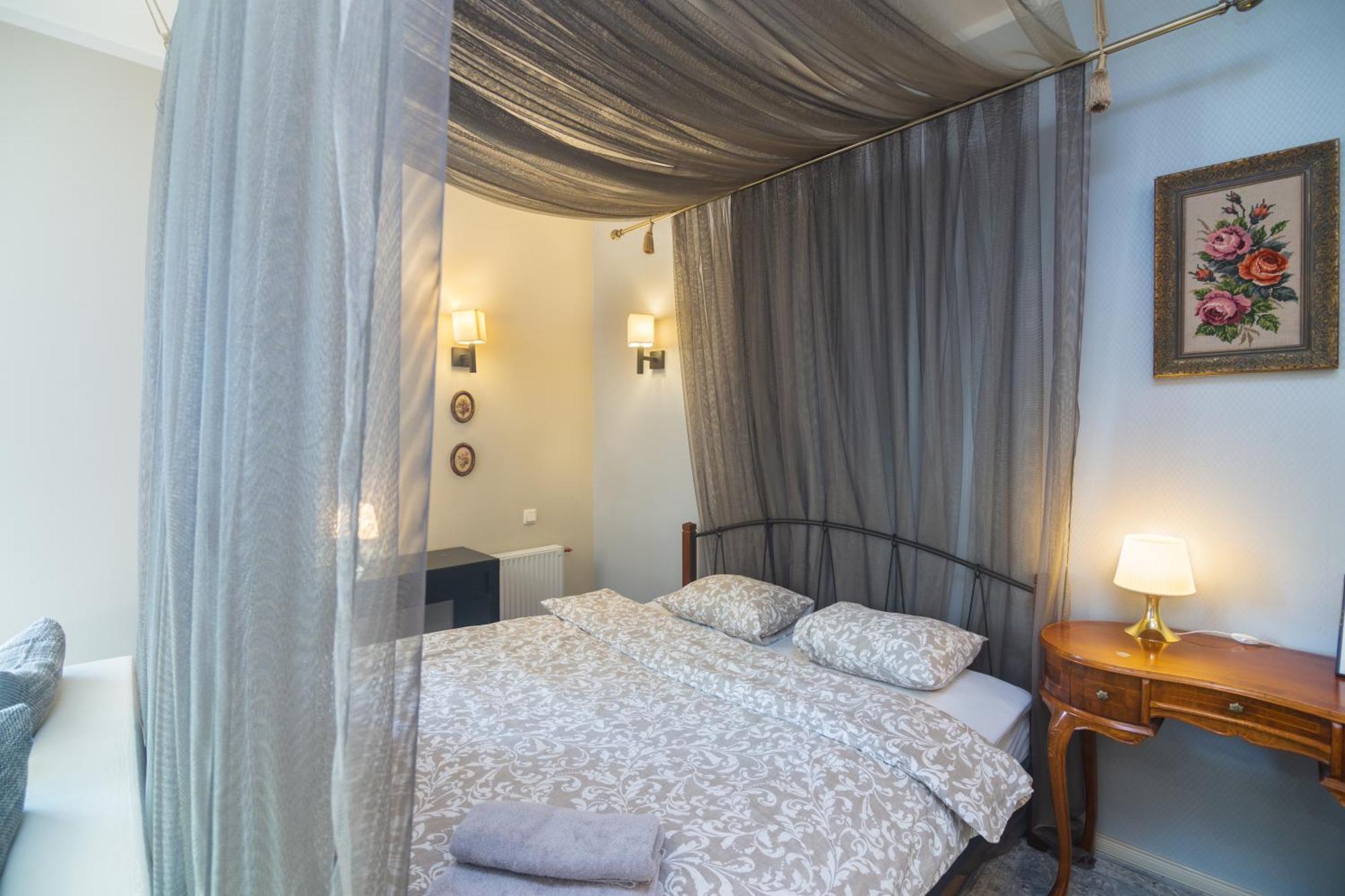 Sunny 1-bedroom Bright And Cozy Apartment Riga